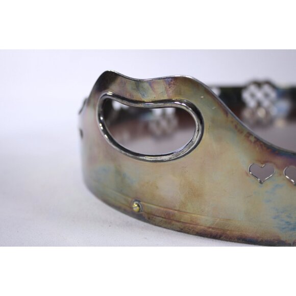 Vintage Industrial handcrafted serving tray, Edwardian style heart cut out metal - Picture 6 of 10